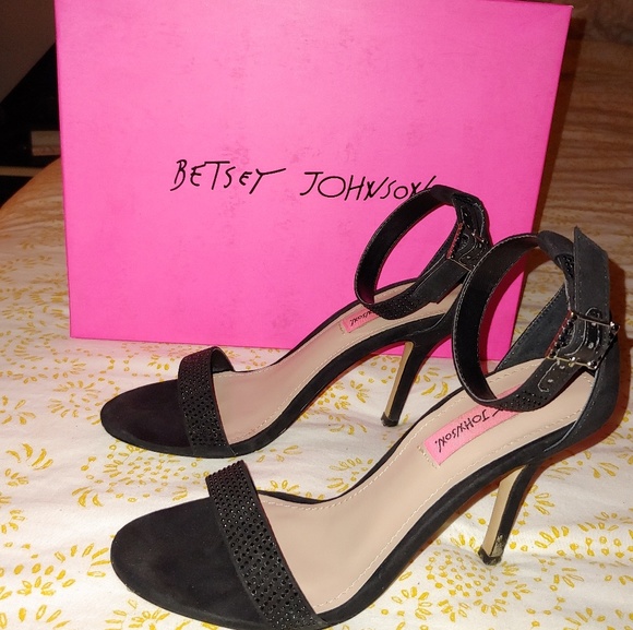 ✨HOST PICK✨Betsy Johnson Heel - Picture 4 of 4